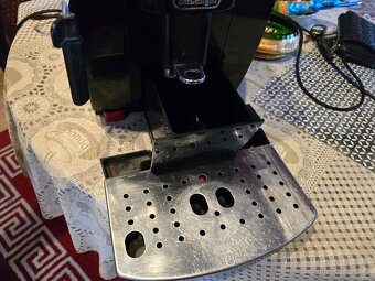 Funkční Kávovar DeLonghi - 4
