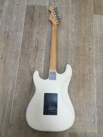 Fender Squier - 4