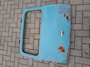 Zadní vrata Škoda 1202 kombi na opravu - 4