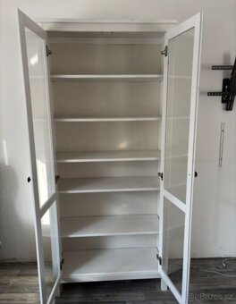 VITRÍNA IKEA HEMNES - 4