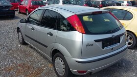 ford focus 1.6 16v rv2002 - 4