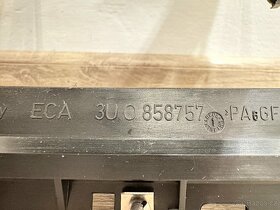 Rámeček autorádia Superb 1 - 4