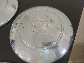 Škoda Spartak,Octavia, Felicia chromované poklice - 4