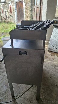 Holac – profesionální kostkovačka masa - 4