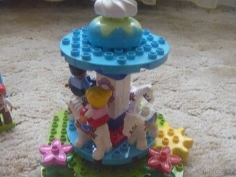 LEGO® DUPLO® 10841 Zábavná rodinná pouť - 4