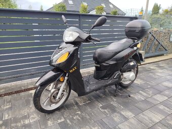 Skůtr 125ccm xingyue xt125-12 - 4