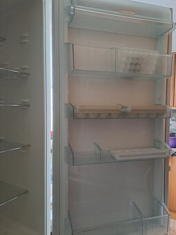 Kombinovaná lednice s mrazákem Liebherr - 4