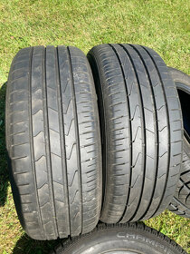 Prodám 2ks pneu Hankook Ventus Prime 3 - 4