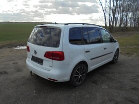 Volkswagen  Touran  1.6 tdi 2014 - 4