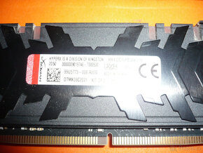 16GB KIT VENGEANCE RGB PRO XMP Predator HyperX 3333MHz - 4