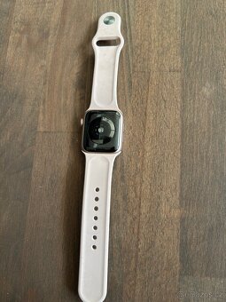 Apple watch series 5 - 4