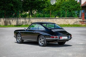 Porsche 911 B-series (1967) - 4