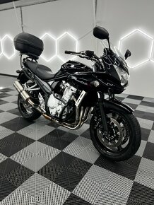 Uskladnění motocyklu a pneumatik - 4