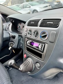 Honda Civic, 1.4i 66kW Ojeté, 2001, 225 075 km Cena - 4