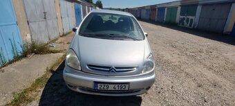 Prodám Xsara Picasso 1,8 benzín r.v.2003 - 4