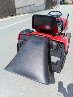 Prodám zahradní traktor HOP 12.5Hp - 4
