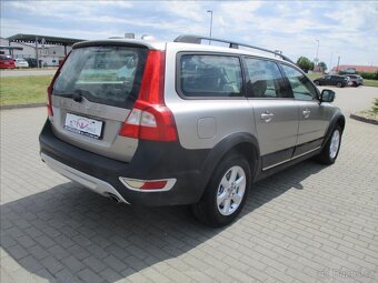VOLVO XC70 D5 151kw AWD Momentum Kinetic 07/2010 - 4