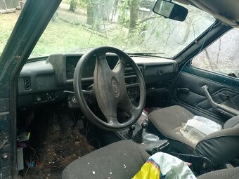 Lada Niva - 4