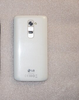 Mobilní telefon LG G2 D802 White, dobrý stav, málo používaný - 4