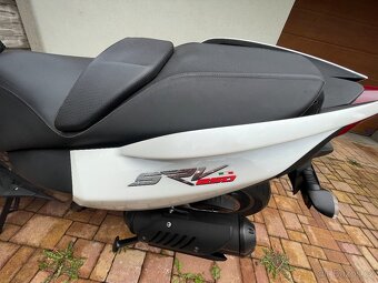 Aprilia SRV 850 - 4