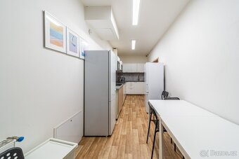 Prostorný pokoj pro pár nebo dvě dívky  — Praha 9, Prosek - 4