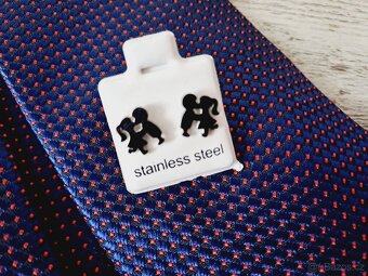 Náušnice chirurgická ocel, motiv chlapec s dívkou - 4