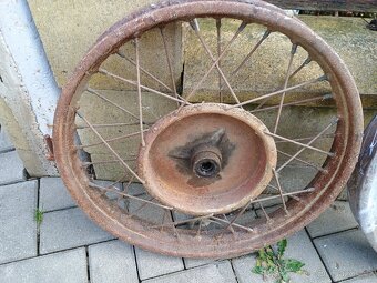 Kola Jawa 500 OHC 01, 00 šnek - 4