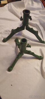 Kovový stojan na stromeček - 4