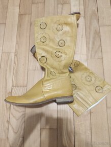 Dámské jarni kožené kozačky okrová barva - 4