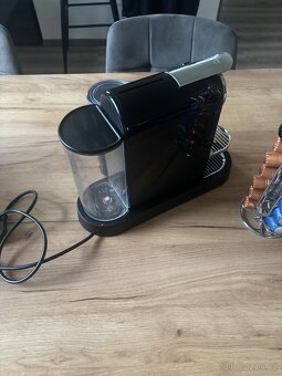 Prodám kávovar DeLonghi Nespresso Citiz & Milk - 4