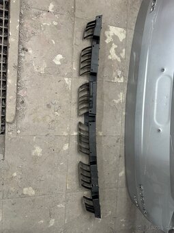 Škoda kamiq upevňovací lišta - 4