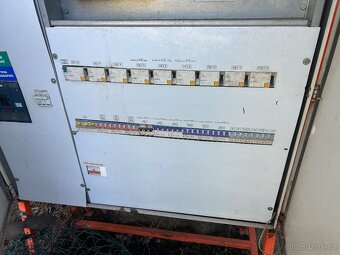 Velký stavební rozvaděč - 4