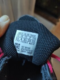 Kecky Adidas vel. 36 2/3 - 4