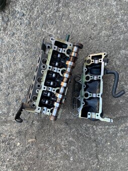 Prodám hlavu motoru 1,2 HTP ,6v - 4