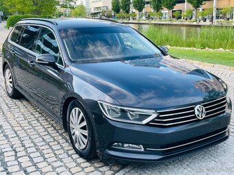 Volkswagen Passat 2.0TDI MANUÁL NAVI VÝHŘEV SENZORY SERVISKA - 4