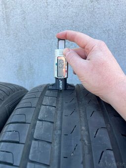 235/55R19 101V letní pneu PIRELLI 4x6,2-6,5mm - 4