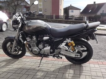 Yamaha XJR 1300 SP - 4