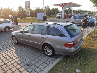 Mercedes E 2,2CDI - 4