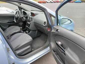OPEL CORSA 1.4i rok 2010 nová STK 6/2027 pěkný stav - 4