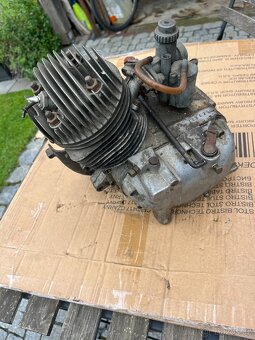 Prodám motor Manet 125 skůtr Tatran funkční - 4