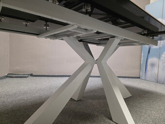 Nový luxusní bílý jídelní stůl JULES rozkládací - 4