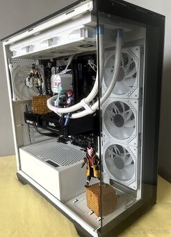 Intel Core i9-12900K RTX 5060TI RAM 32GB - 4