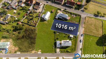 Zasíťovaný pozemek k výstavbě RD, včetně kompletní projektov - 4