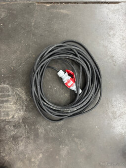 Prodlužovačky 380 V - 4