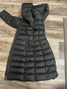 Tommy Jeans dámský péřový kabát - vel.XS/34 - 4