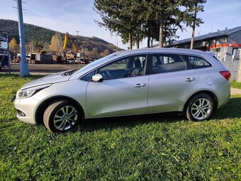 Kia Ceed SW 1.6 CRDi – kombík - 4