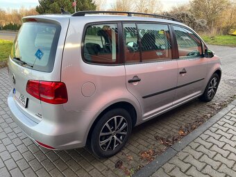 VW Touran 1.6 TDi DSG Serviska - 4