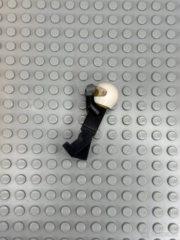 LEGO City figurka - hasička - 4