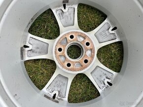 Alu kola Audi 7,5x17” 5x112 ET45 - 4