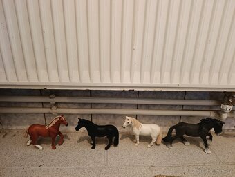 Schleich výprodej -30% 2/3 - 4